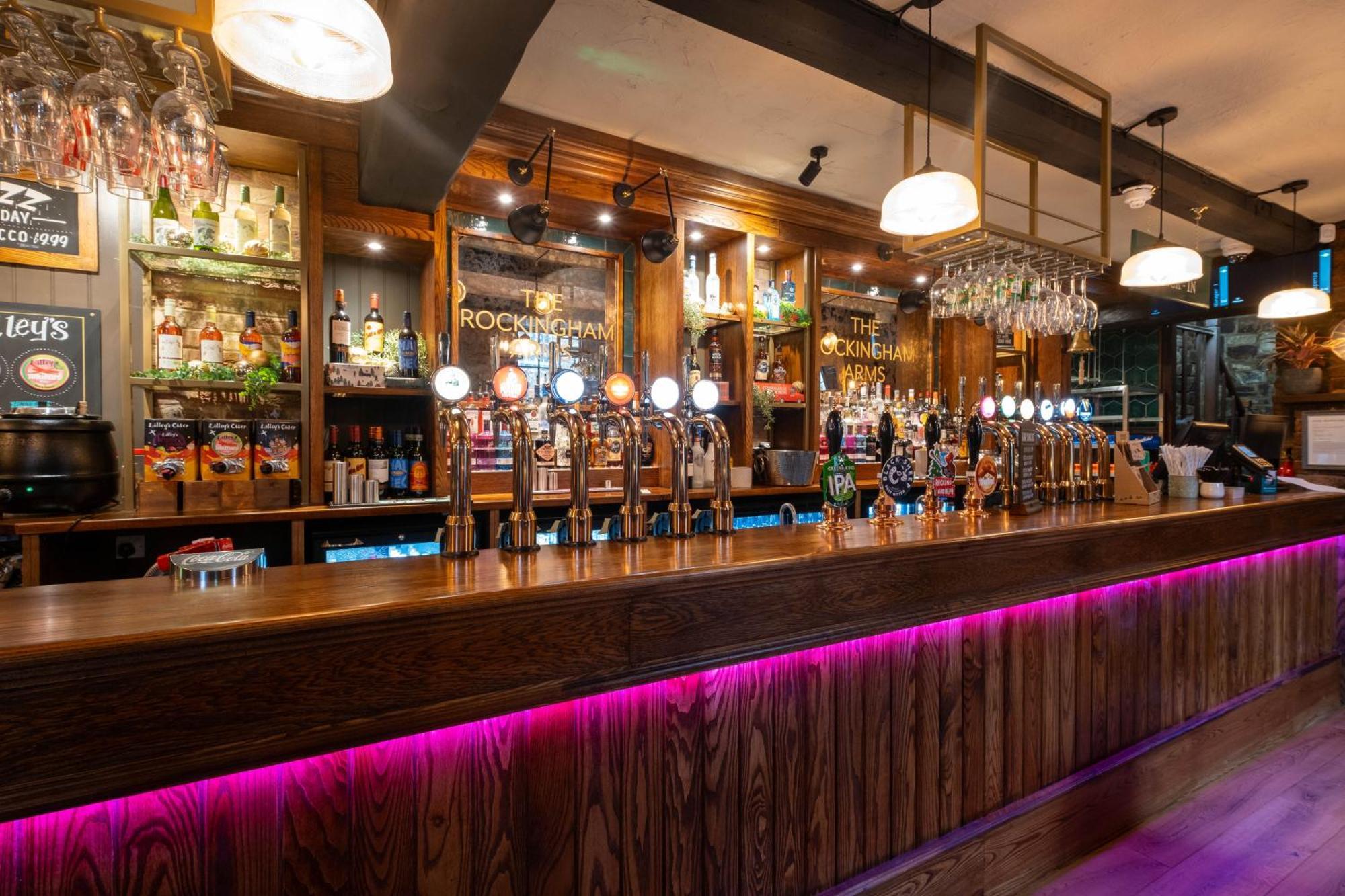 Rockingham Arms By Greene King Inns Wentworth  Екстер'єр фото