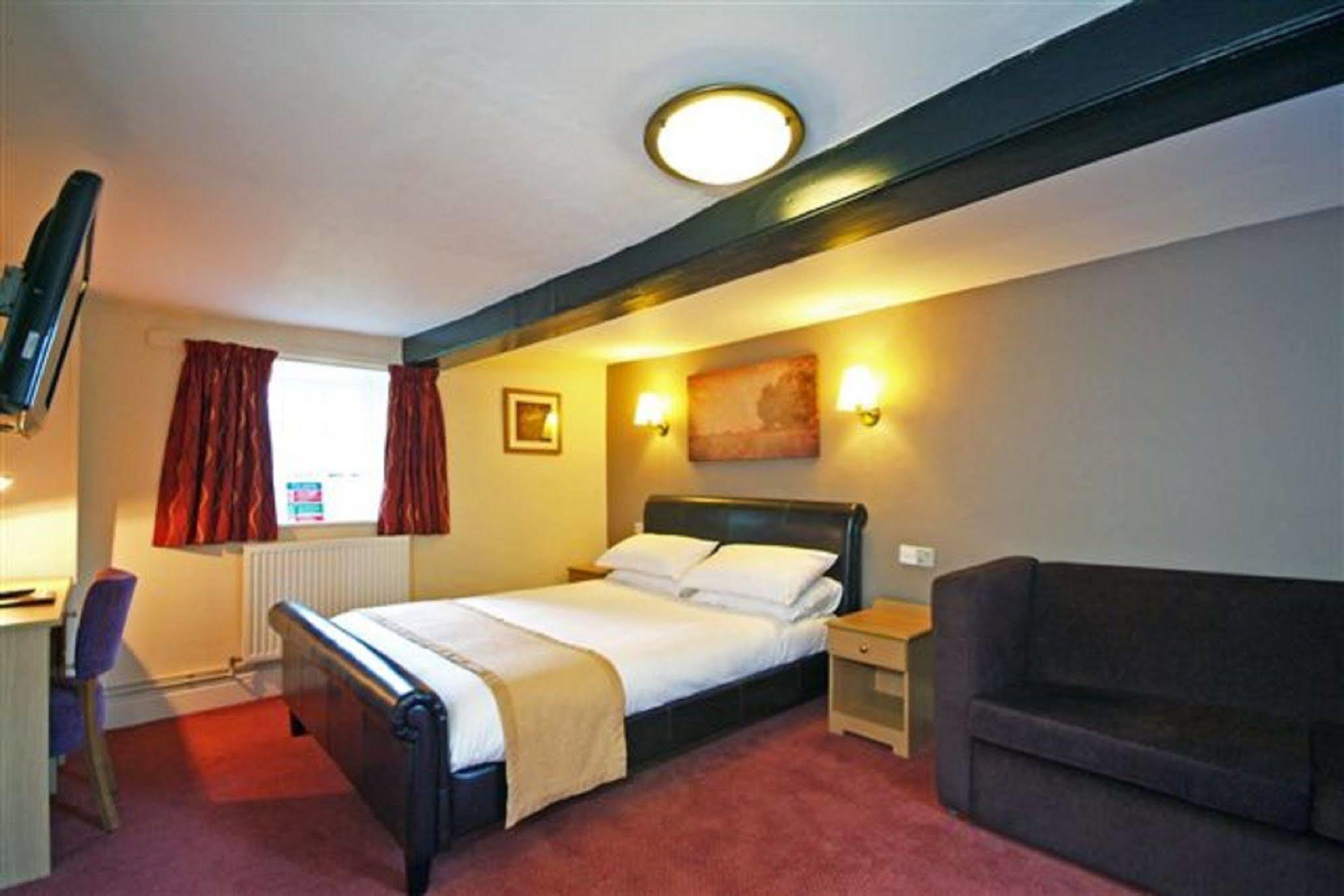 Rockingham Arms By Greene King Inns Wentworth  Екстер'єр фото